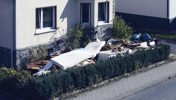 Yard Junk Removal in Conway